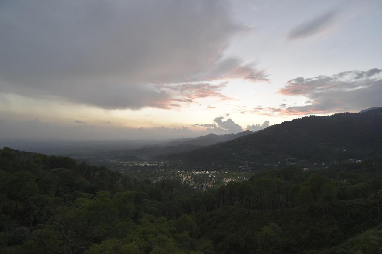 The Royal Castle Hot And Cold Centralized Hotel Dharamshala Exterior foto