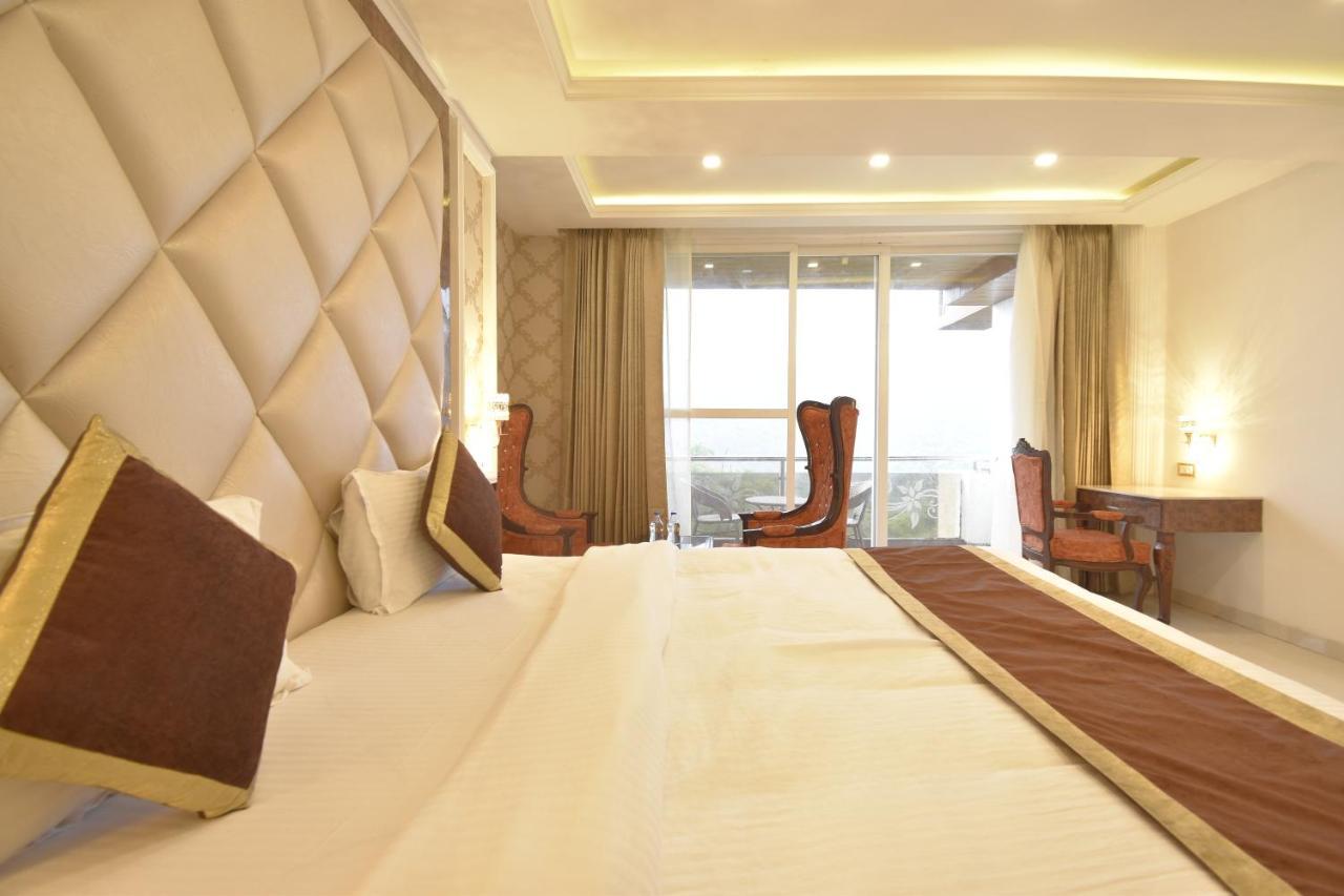 The Royal Castle Hot And Cold Centralized Hotel Dharamshala Exterior foto